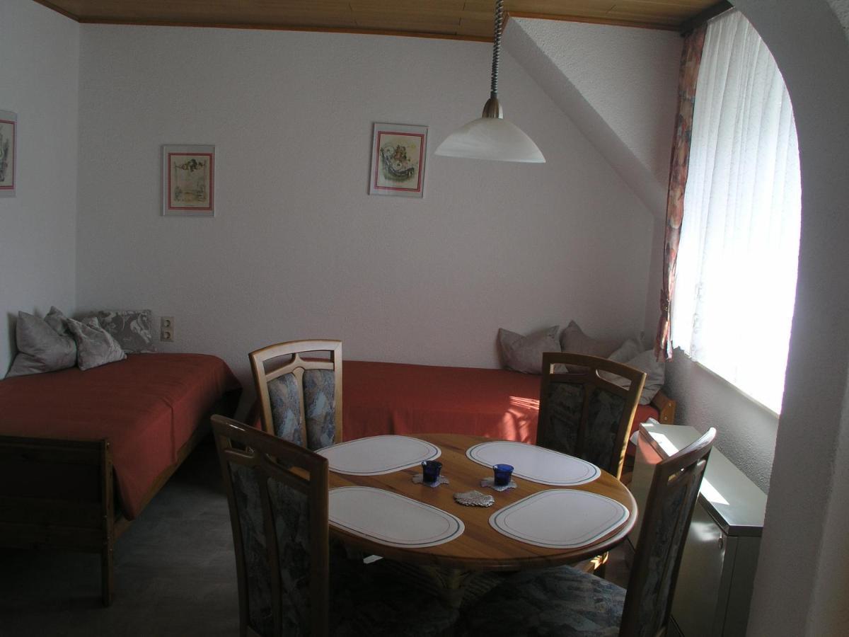 Ferienwohnung Am Deister Mit Grossem Balkon Springe Exterior photo